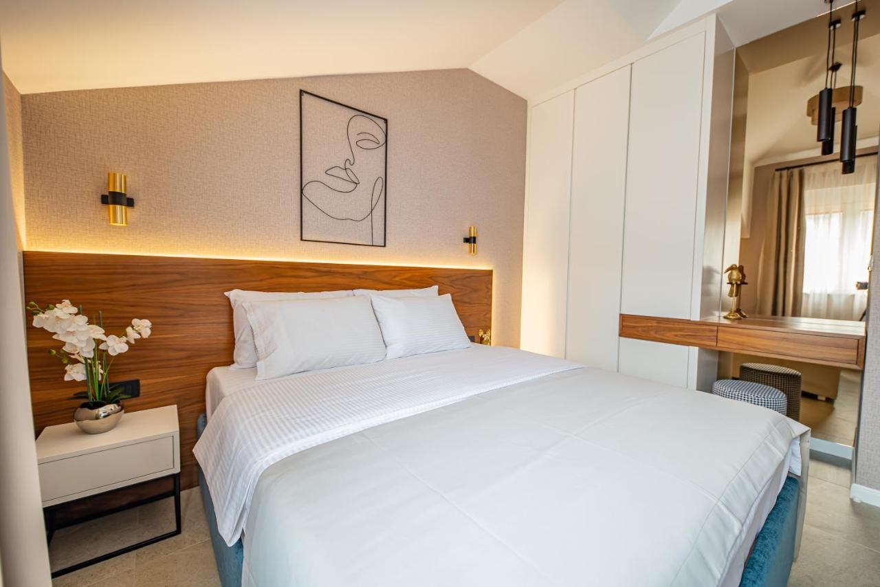 Enyana Luxury Suites Kotor Exterior foto